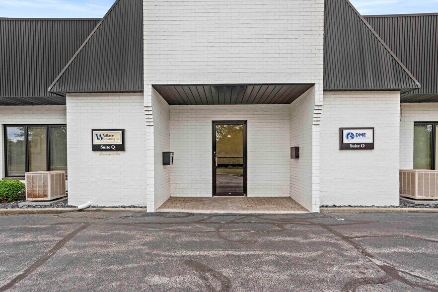 9111 Broadway St, Merrillville, IN for lease - Building Photo - Image 2 of 29