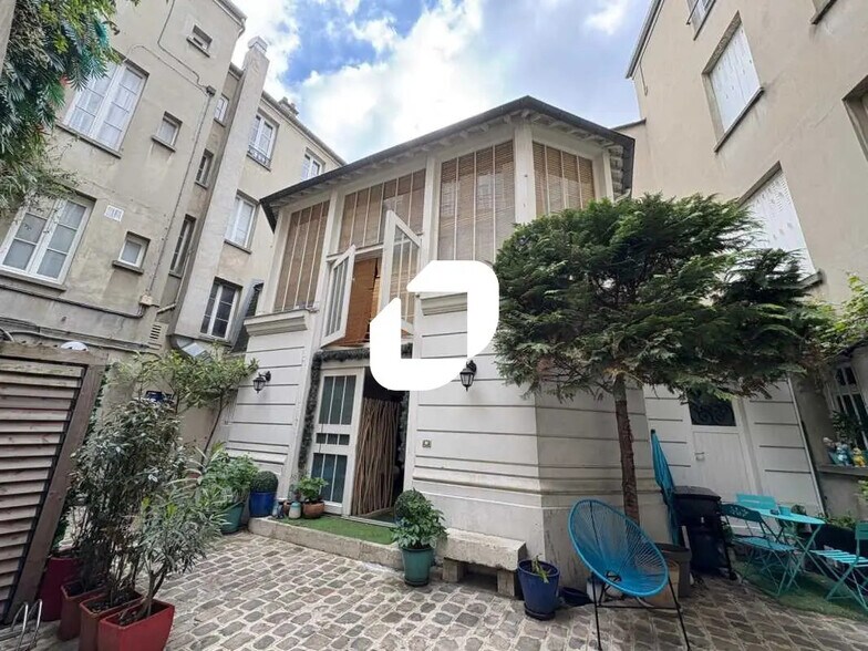 Office in Saint-Germain-en-Laye for lease - Building Photo - Image 1 of 2