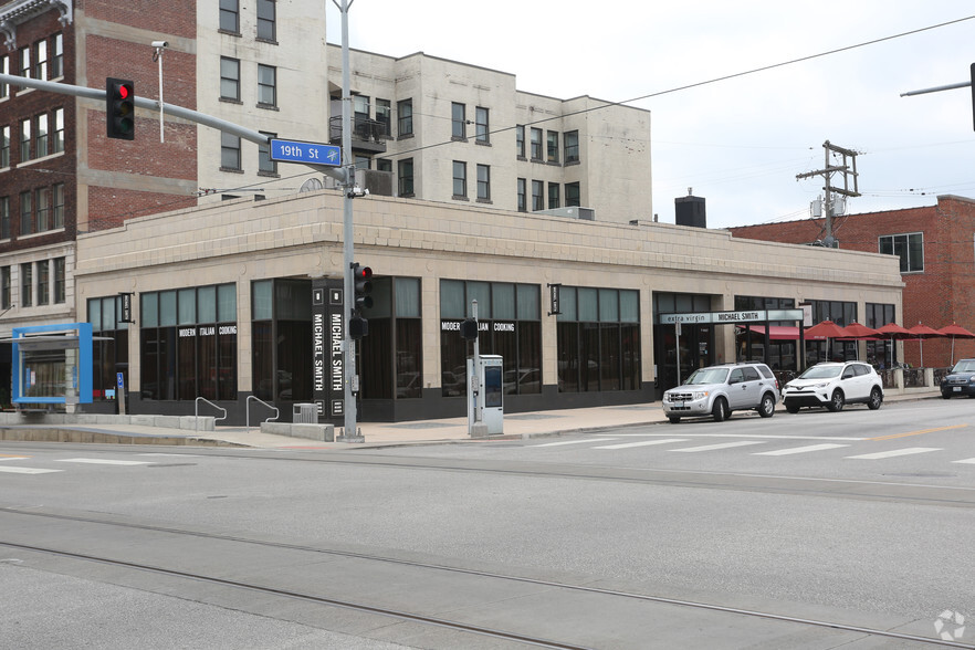 1900 Main St, Kansas City, MO for lease - Primary Photo - Image 2 of 12