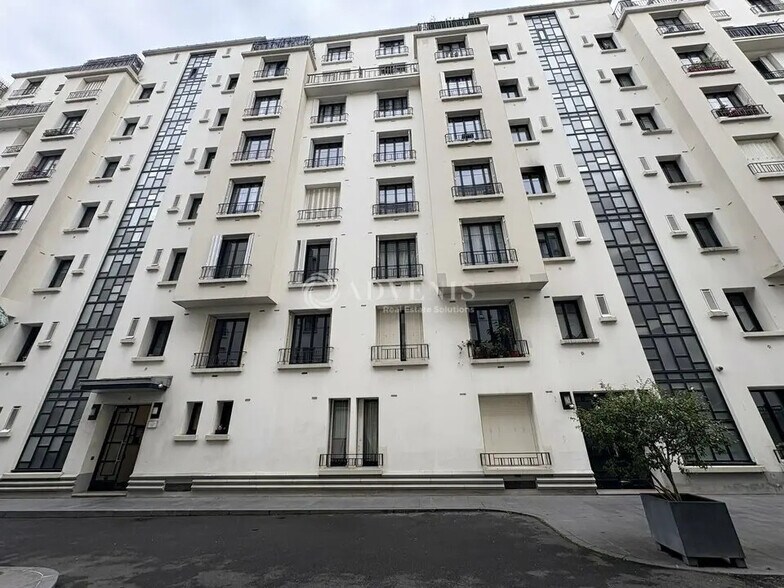 Office in Boulogne-Billancourt for lease - Building Photo - Image 3 of 6