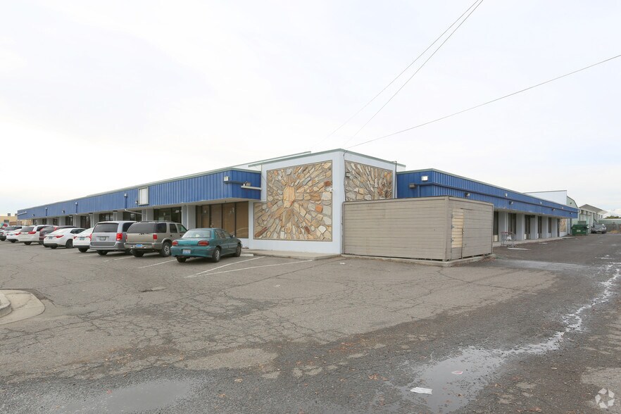 981-991 Bible Way, Reno, NV for sale - Building Photo - Image 1 of 1