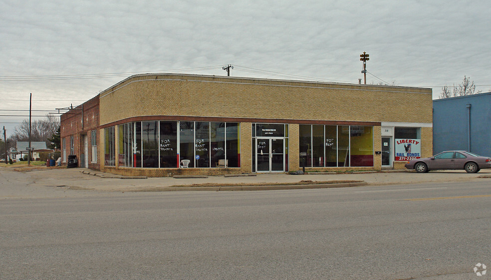 318-320 E Rogers Blvd, Skiatook, OK for sale - Primary Photo - Image 1 of 1