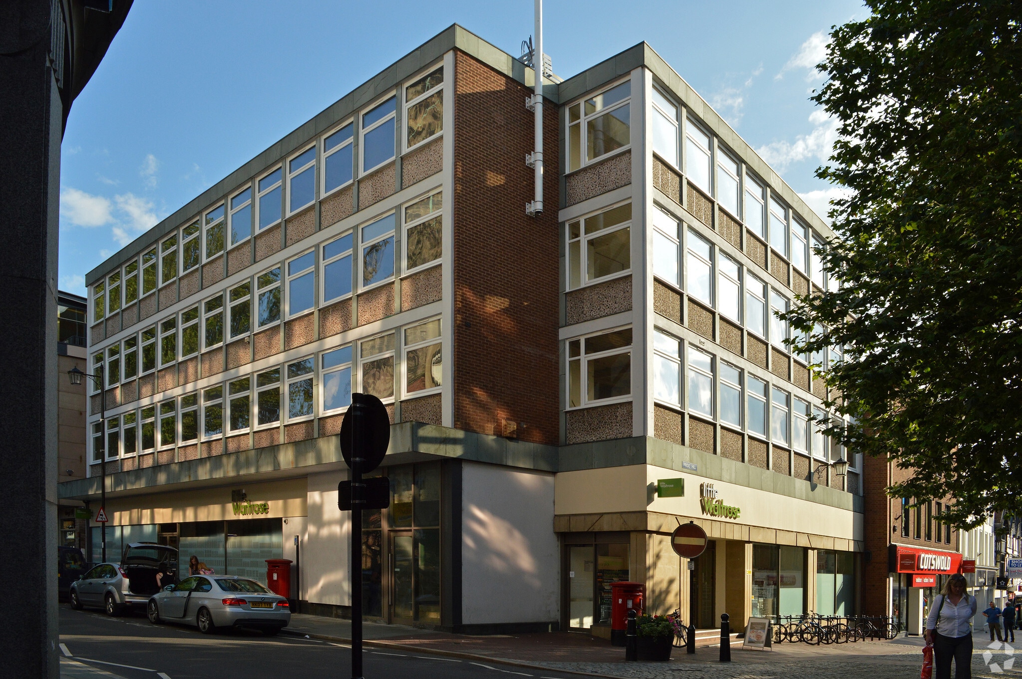 27 Pride Hl, Shrewsbury for sale Primary Photo- Image 1 of 1