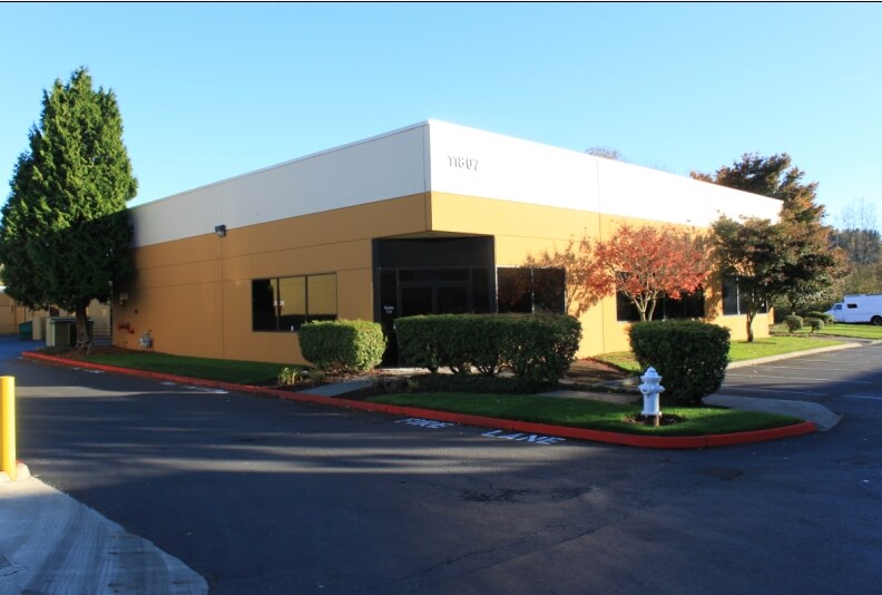 11711 North Creek Pky S, Bothell, WA for sale - Primary Photo - Image 1 of 1