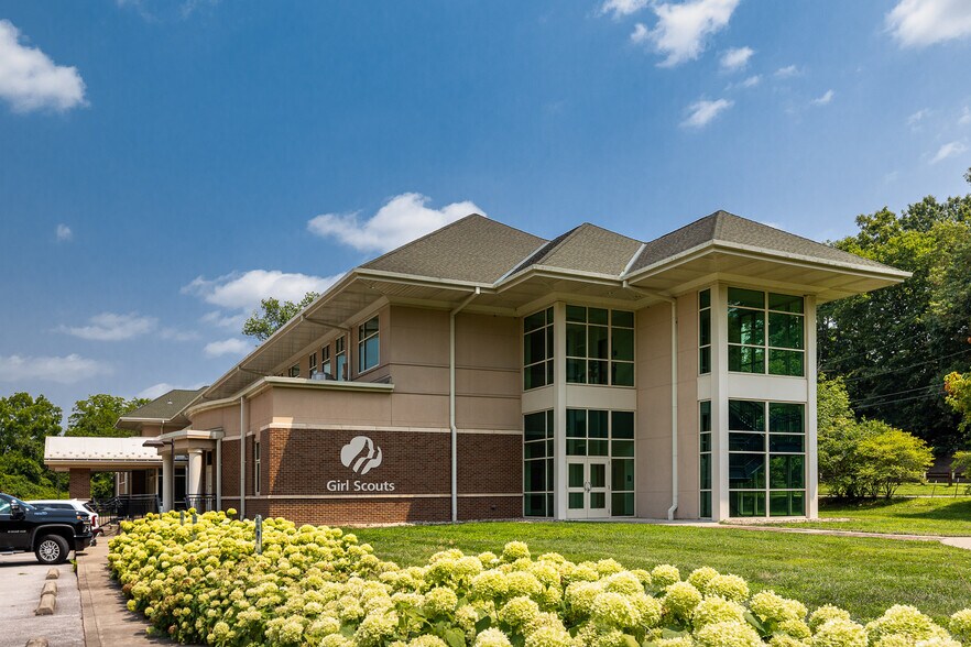 2115 Lexington Rd, Louisville, KY 40206