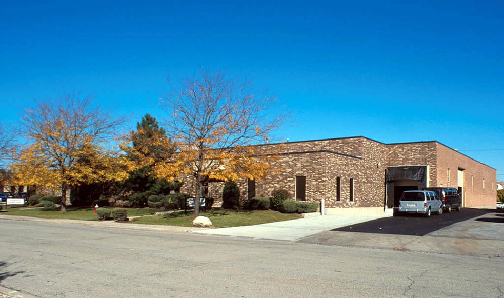 2371-2381 United Ln, Elk Grove Village, IL for lease - Building Photo - Image 1 of 2