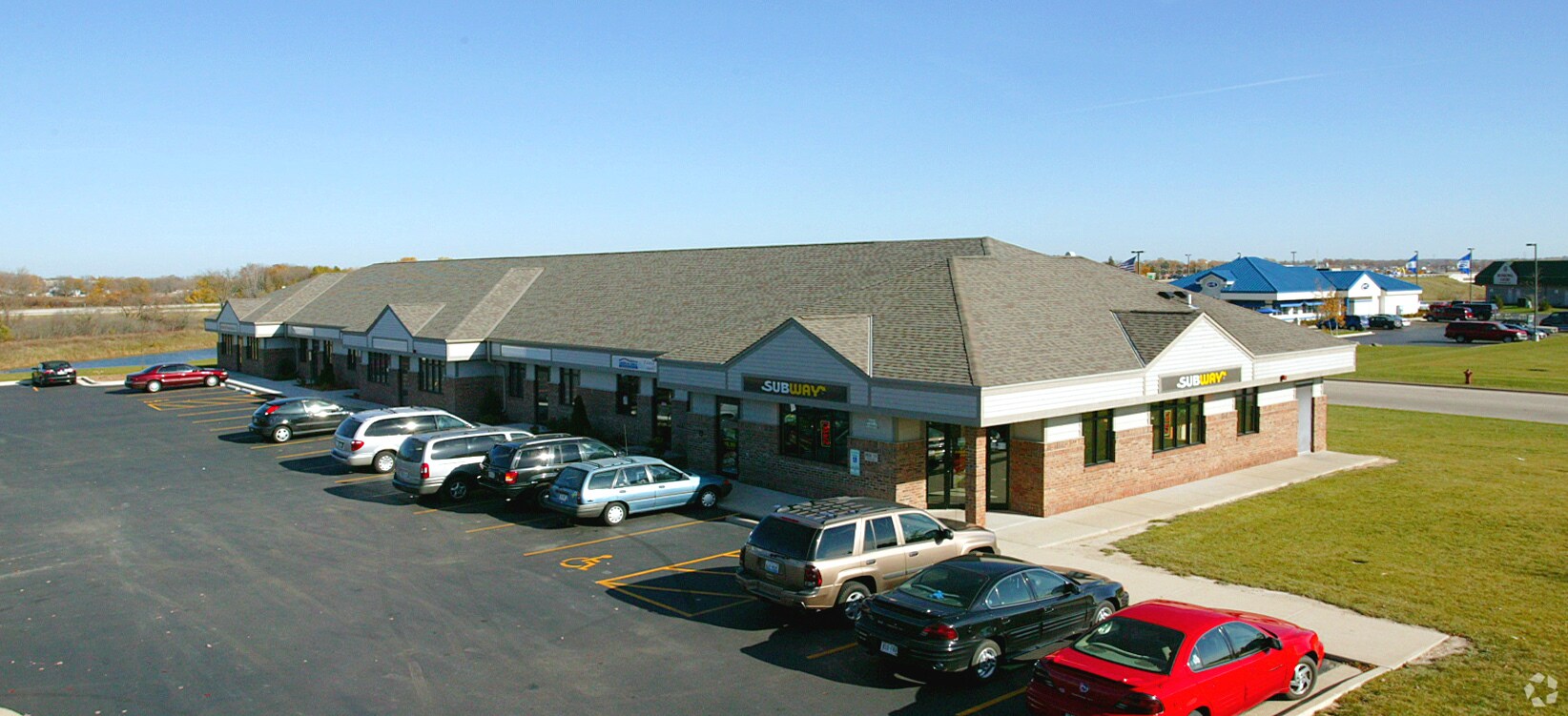 N168W22710N168W22730 Prairie View Ln, Jackson, WI 53037 Tillie Lake