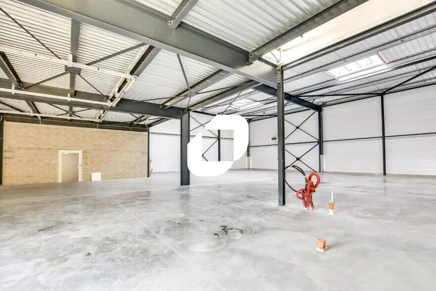 Flex in Bailly-Romainvilliers for lease - Interior Photo - Image 2 of 7