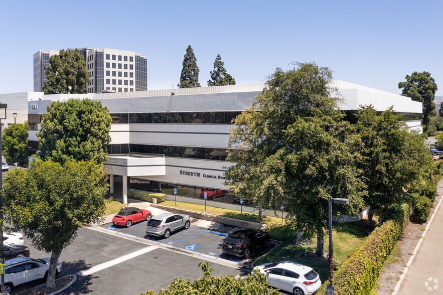 1401 N Tustin Ave, Santa Ana, CA for lease - Building Photo - Image 1 of 18