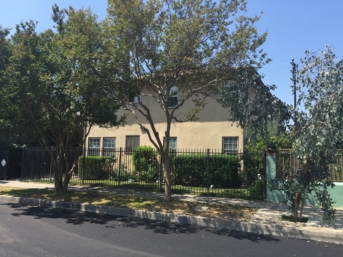 5919 Whitnall Hwy, North Hollywood, CA for sale - Building Photo - Image 3 of 7