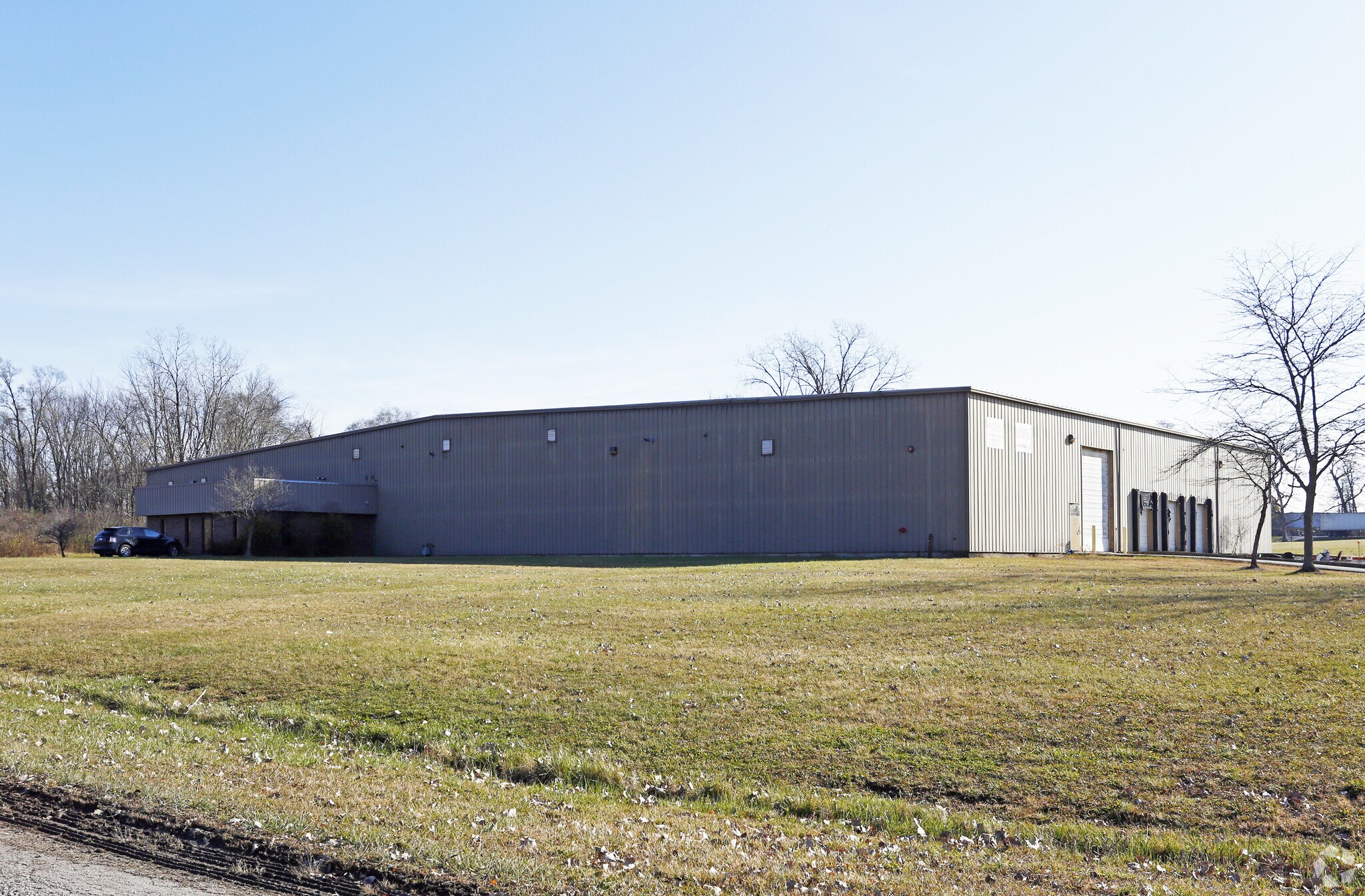 4007 Engleton Dr, Fort Wayne, IN for sale Primary Photo- Image 1 of 1
