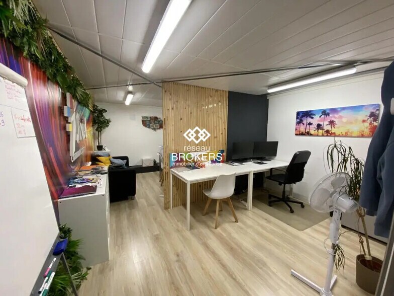 Flex in SAINT-MARTIN-D'HERES for lease - Interior Photo - Image 2 of 8