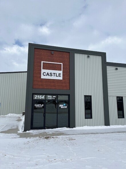 280 Knight Crescent Cres, Swift Current, SK for lease - Building Photo - Image 1 of 1