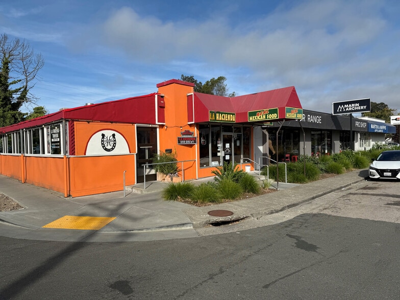 3815 Redwood Hwy, San Rafael, CA for sale - Building Photo - Image 3 of 8