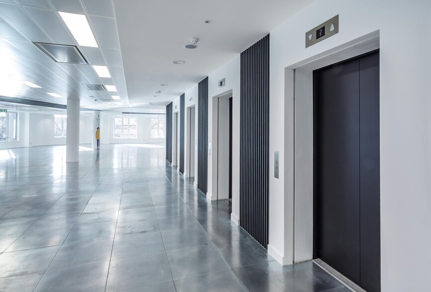 1 Kingsway, London for lease - Building Photo - Image 3 of 53