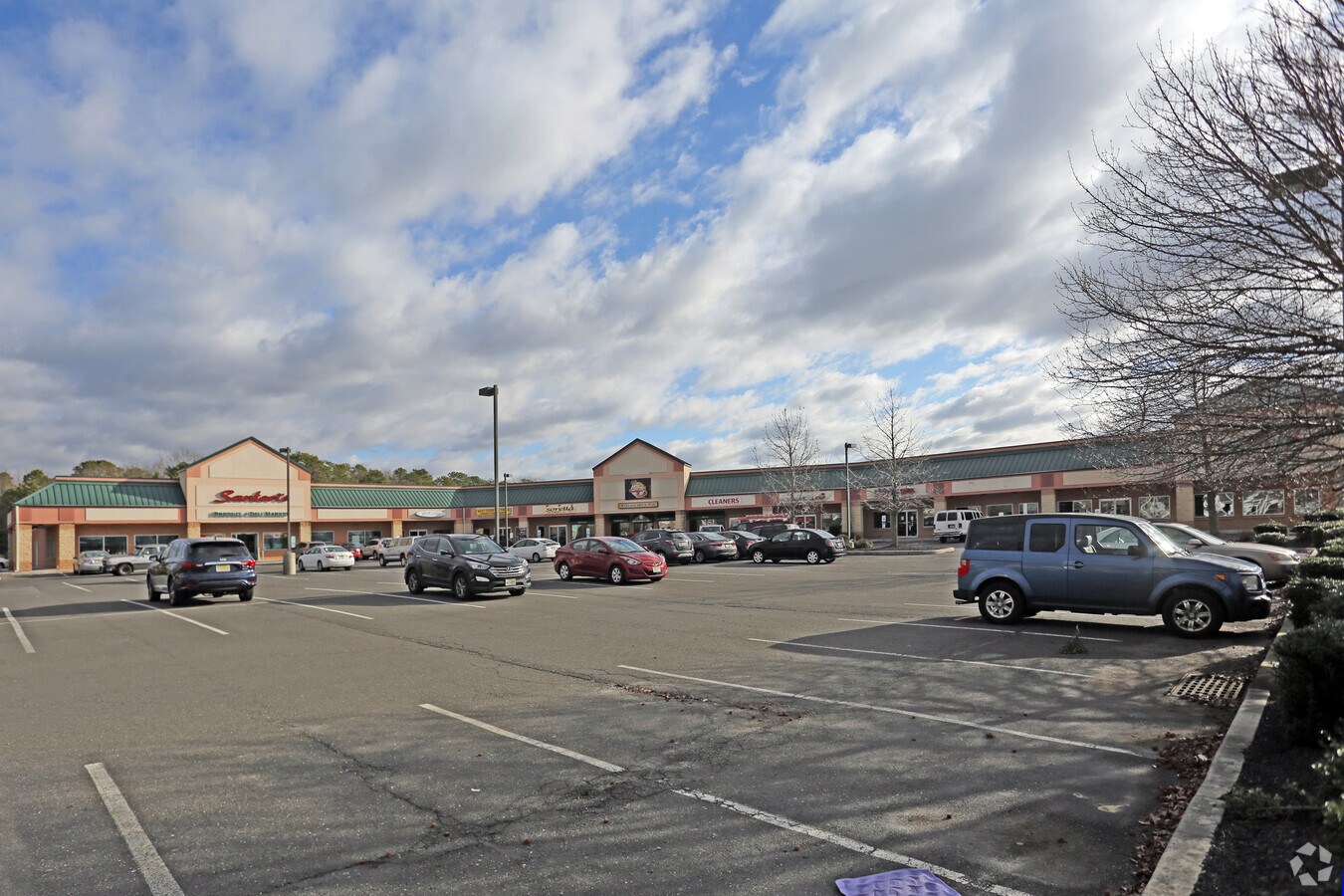 325327 E Jimmie Leeds Rd, Galloway, NJ 08205