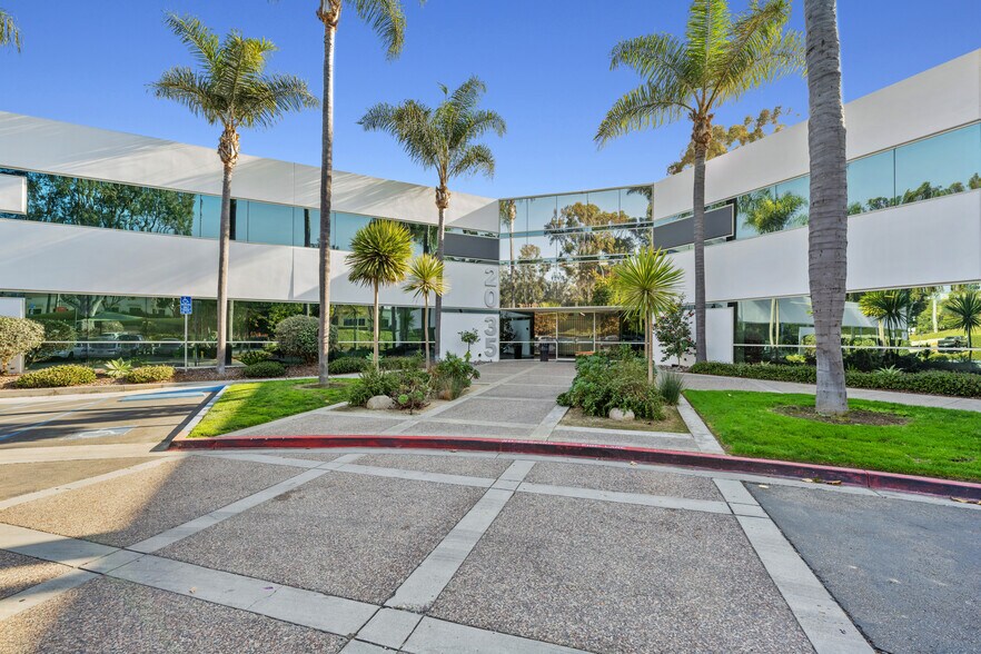 2035 Corte Del Nogal, Carlsbad, CA for lease - Building Photo - Image 2 of 15