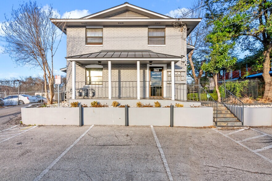2023 Lockhill Selma Rd, San Antonio, TX 78213