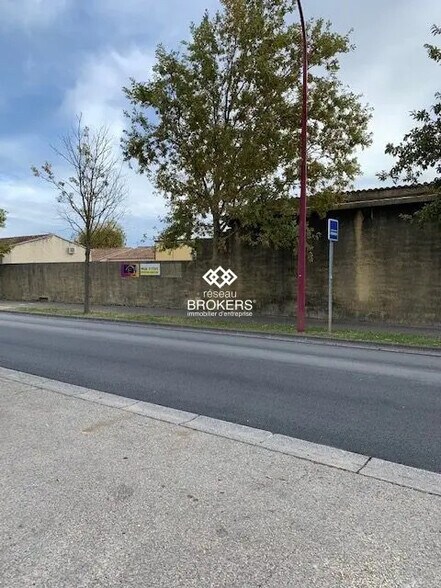 Industrial in Entraigues-sur-la-Sorgue for sale - Building Photo - Image 3 of 30
