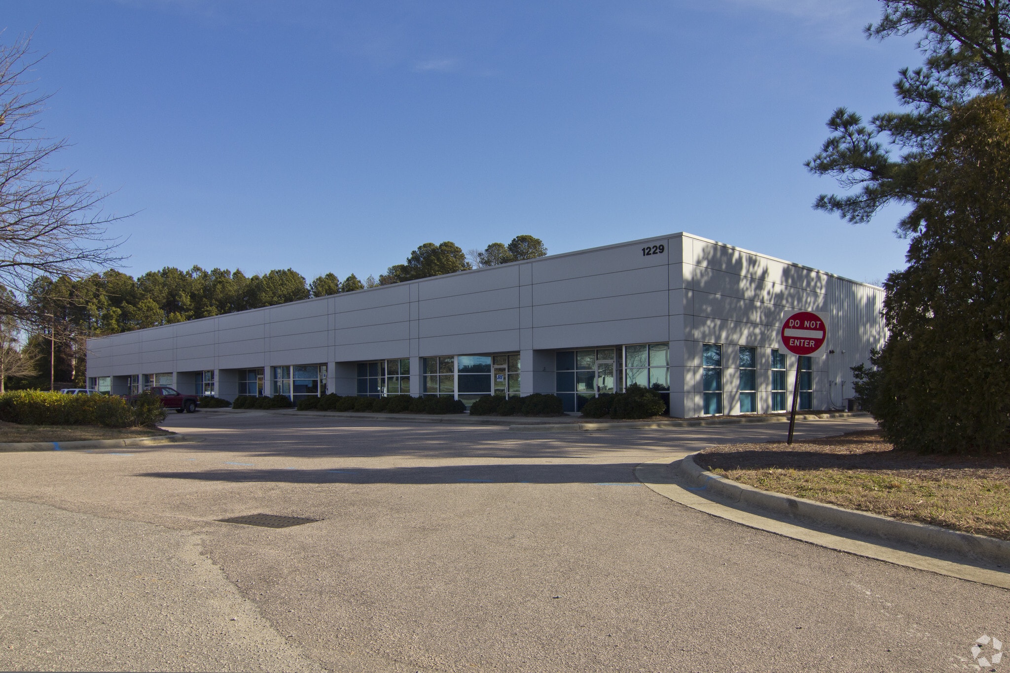 1229 Perry Rd, Apex, NC for lease Primary Photo- Image 1 of 6