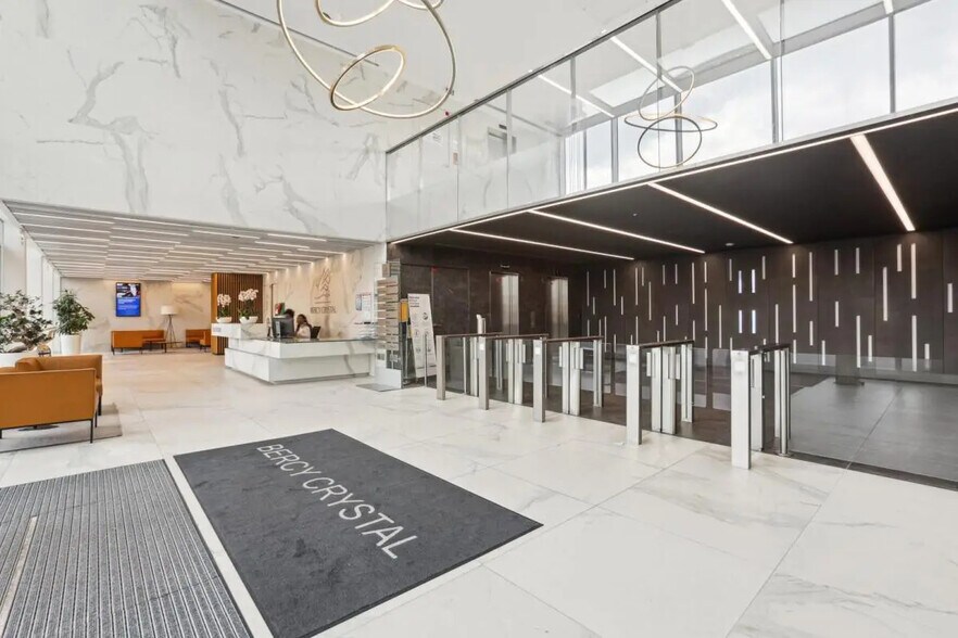 Office in Paris for lease - Building Photo - Image 3 of 30