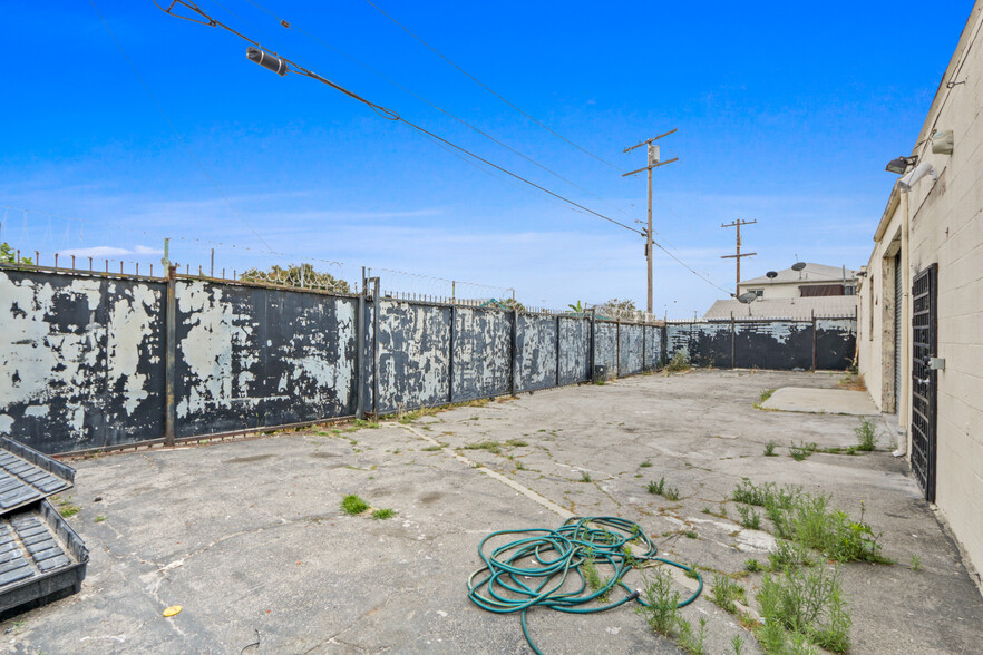 1000 S Gerhart Ave, Commerce, CA for lease - Building Photo - Image 3 of 11