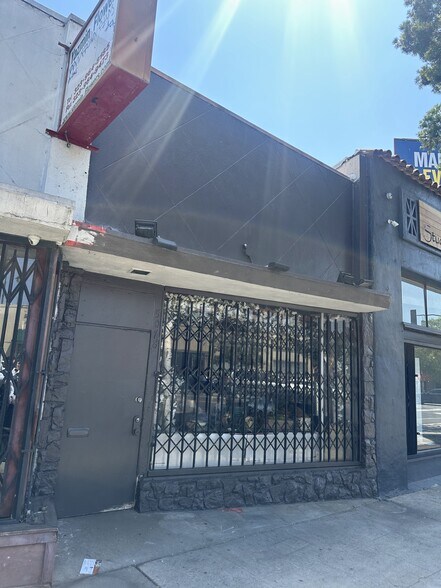 5078 W Pico Blvd, Los Angeles, CA for lease - Building Photo - Image 1 of 2