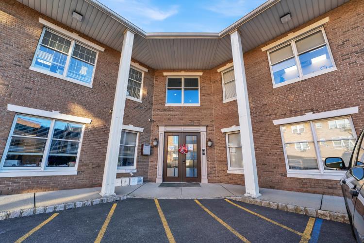 126 State St, Hackensack, NJ 07601