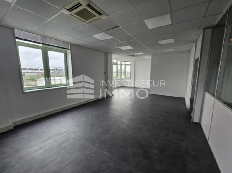 Office in Pantin for lease - Interior Photo - Image 3 of 7