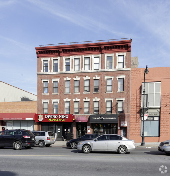 557-559 E Fordham Rd, Bronx, NY for sale - Primary Photo - Image 1 of 1