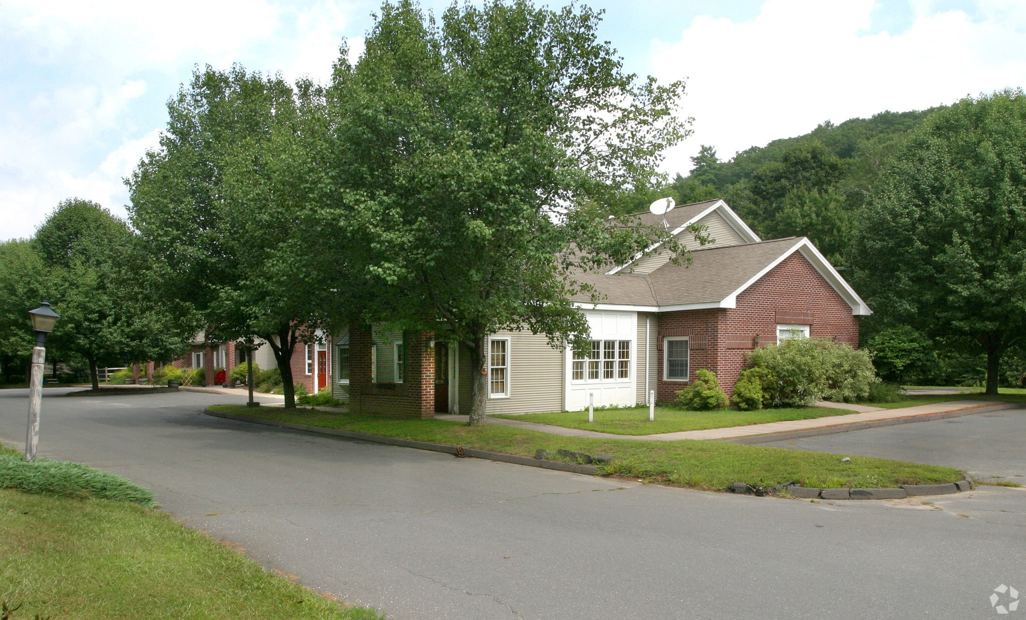 85 River Rd, Canton, CT for sale Building Photo- Image 1 of 1