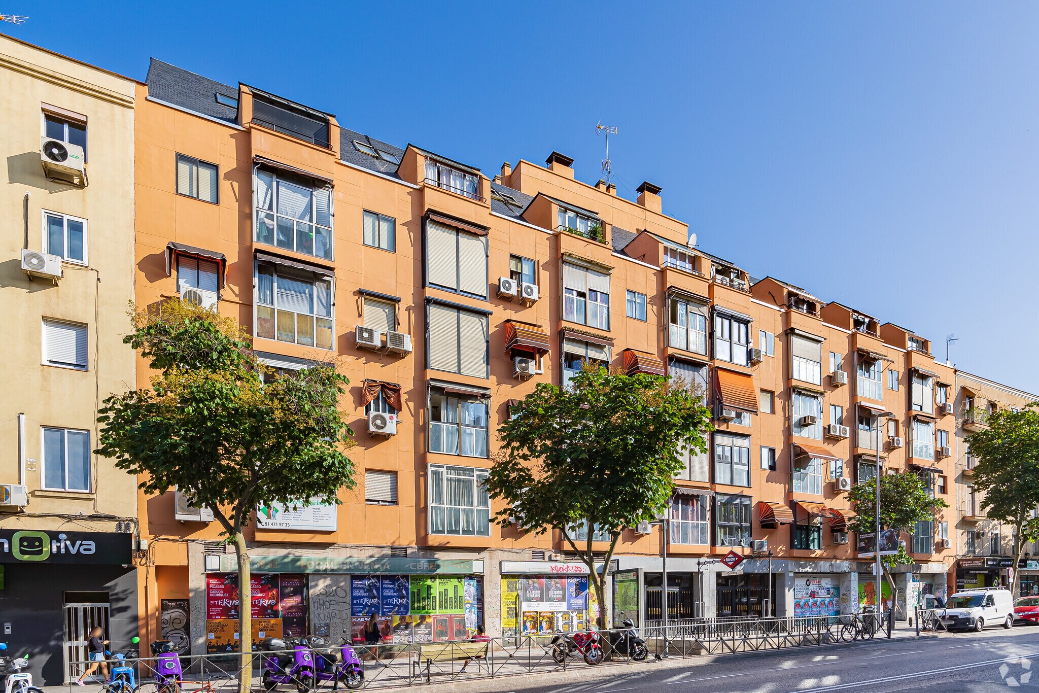 Multifamily in Madrid, Madrid for sale Primary Photo- Image 1 of 3