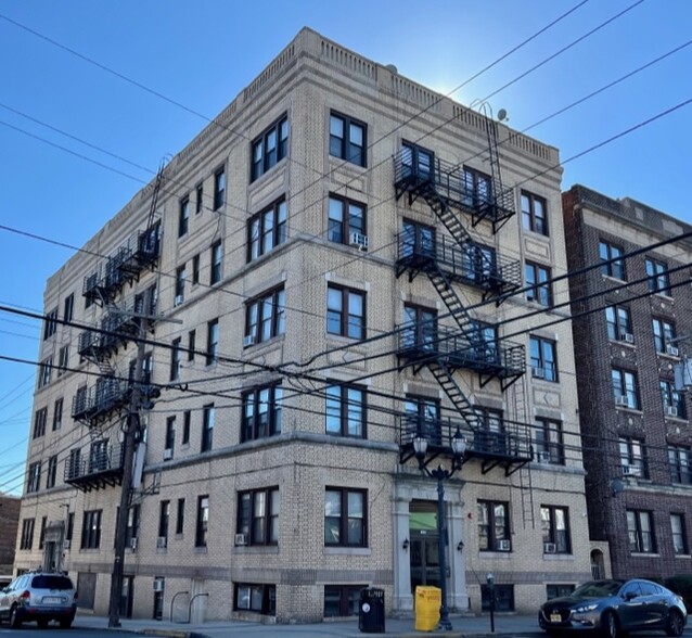 6414 Park Ave, West New York, NJ for sale - Building Photo - Image 1 of 19