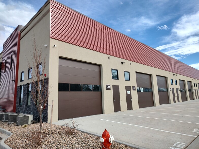 5705 N Garfield Ave, Loveland, CO for lease - Primary Photo - Image 1 of 6