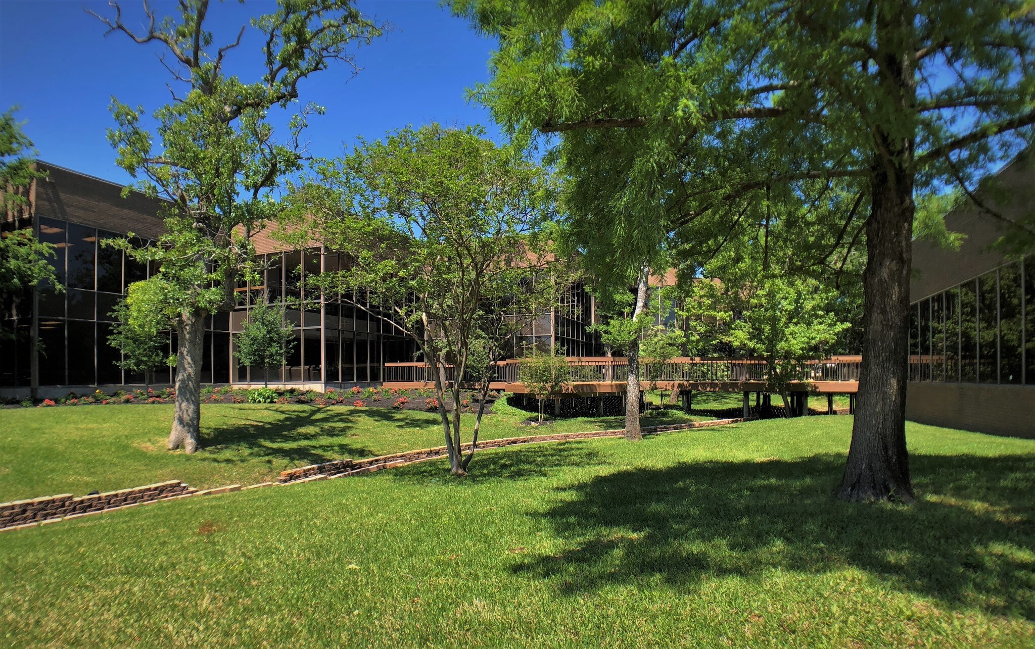 1733 Briarcrest Dr, Bryan, TX for sale Building Photo- Image 1 of 1