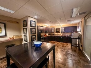 1853 Hamilton St, Regina, SK for lease Interior Photo- Image 1 of 18