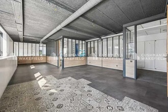 101-109 Rue Jean Jaurès, Levallois-Perret for lease Interior Photo- Image 1 of 2