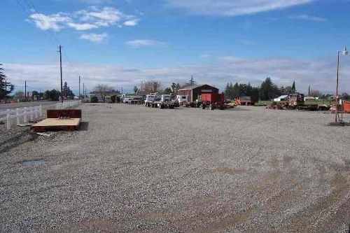 904 E Walker St, Orland, CA for lease - Primary Photo - Image 1 of 2