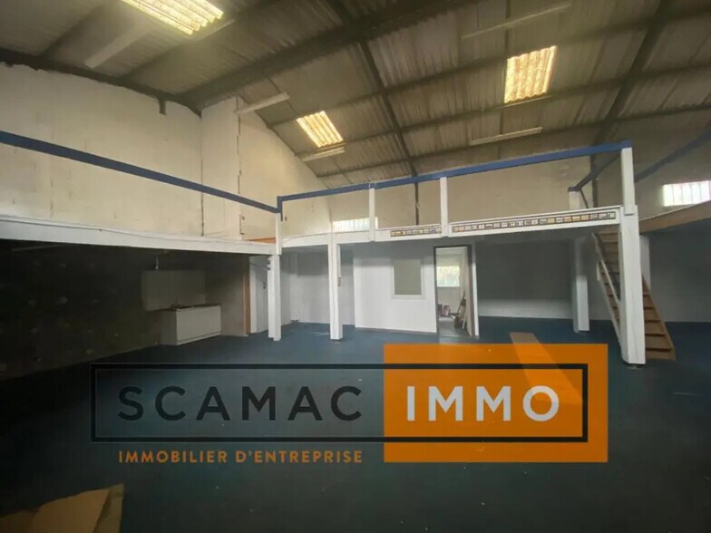 Office in Lambesc for lease - Interior Photo - Image 3 of 7