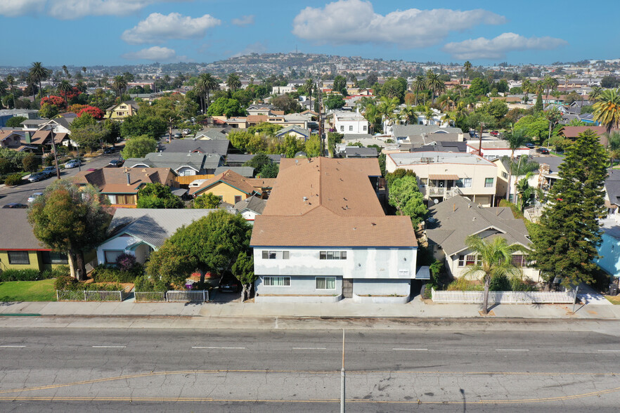 2521 E 7th St, Long Beach, CA for sale - Building Photo - Image 3 of 11