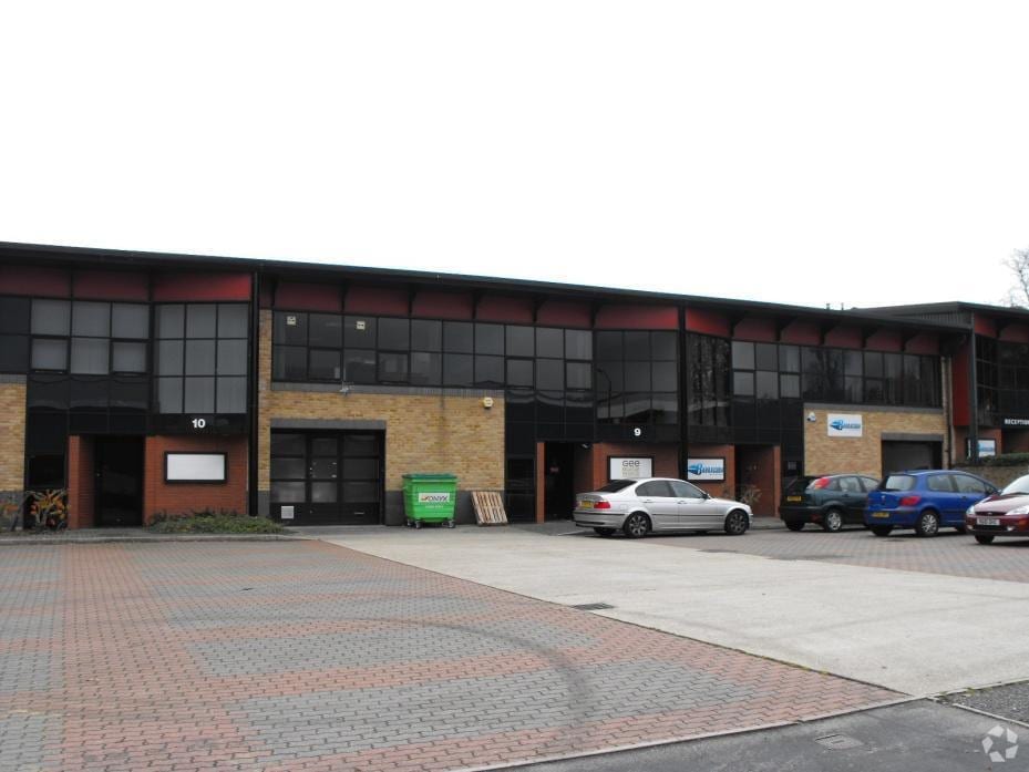 Grafton Way, Basingstoke, HAM RG22 6HY