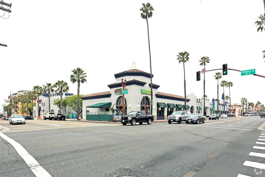 401-409 Mission Ave, Oceanside, CA for lease - Building Photo - Image 1 of 4