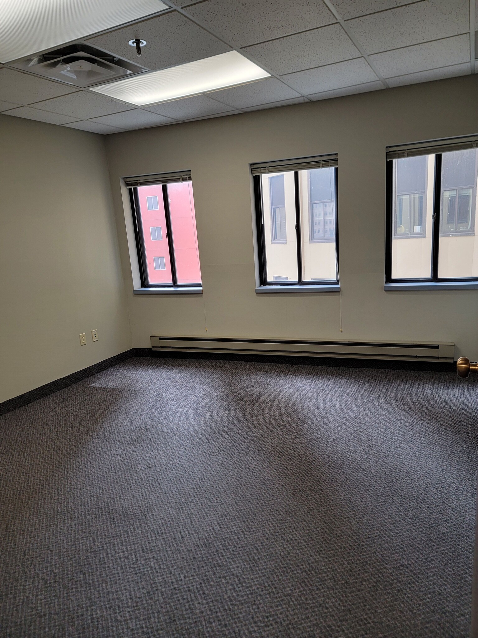 314 W Superior St, Duluth, MN for lease Interior Photo- Image 1 of 1