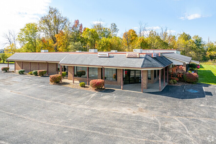 2005 Charlestown New Albany Rd, Jeffersonville, IN for sale - Primary Photo - Image 1 of 1