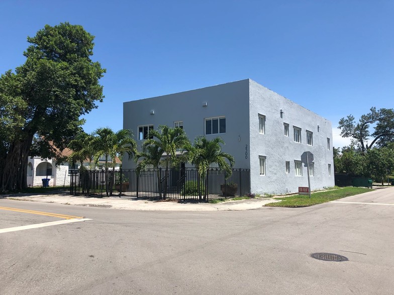 2500 NE 192nd St, Miami, FL for sale - Primary Photo - Image 1 of 19