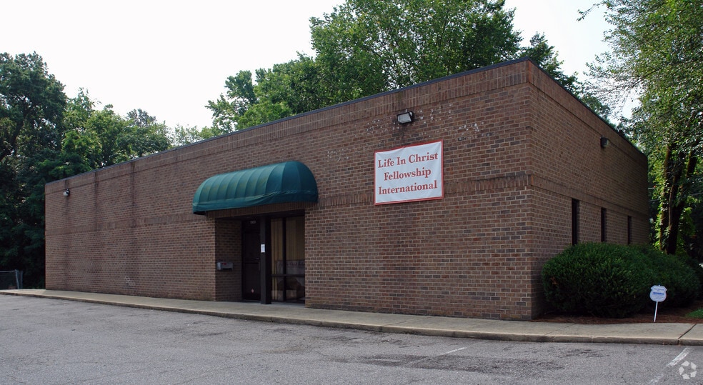 1500 Brookside Dr, Raleigh, NC for lease - Primary Photo - Image 1 of 3
