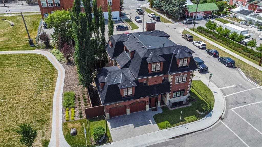 800 8 St SE, Calgary, AB for sale Primary Photo- Image 1 of 1