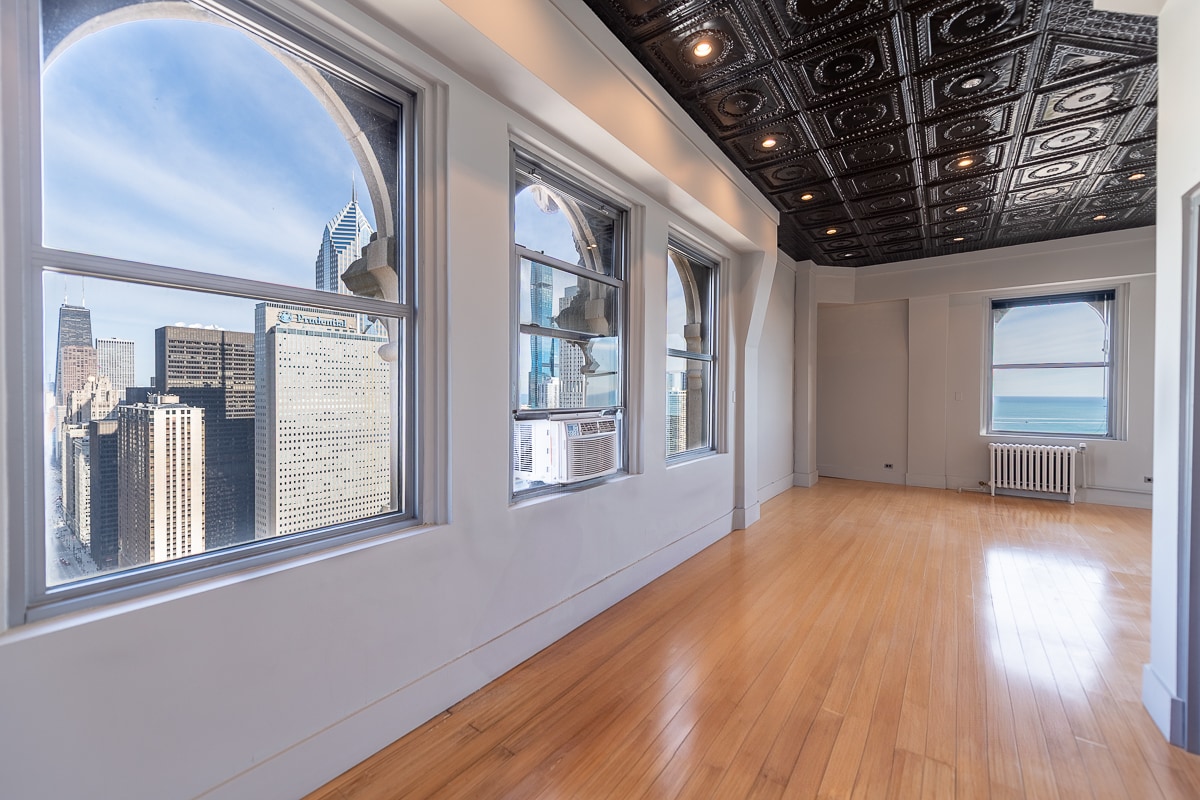 8 S Michigan Ave, Chicago, IL for lease Interior Photo- Image 1 of 7