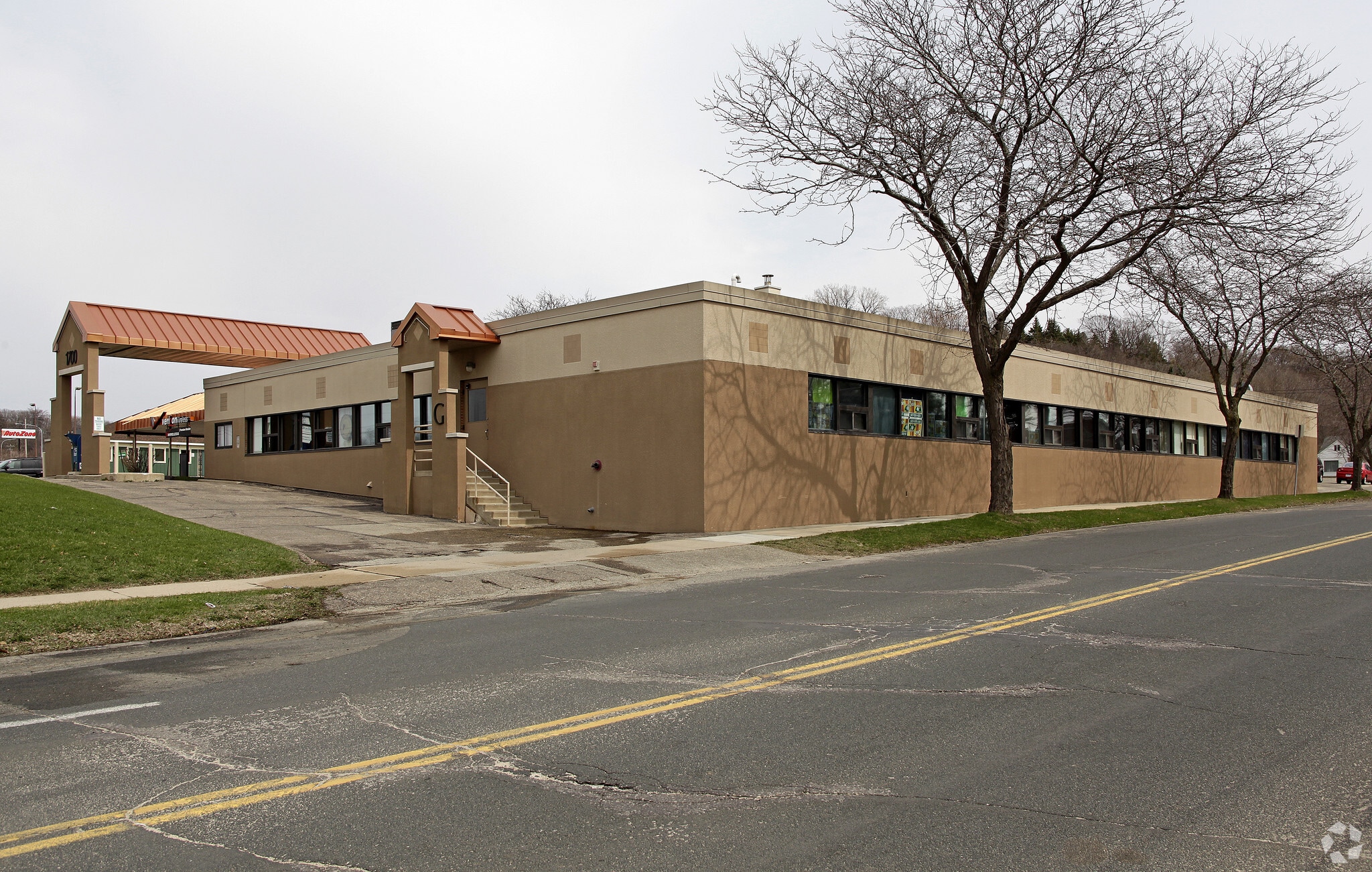 1700 N Broadway Ave N, Rochester, MN for lease Primary Photo- Image 1 of 7