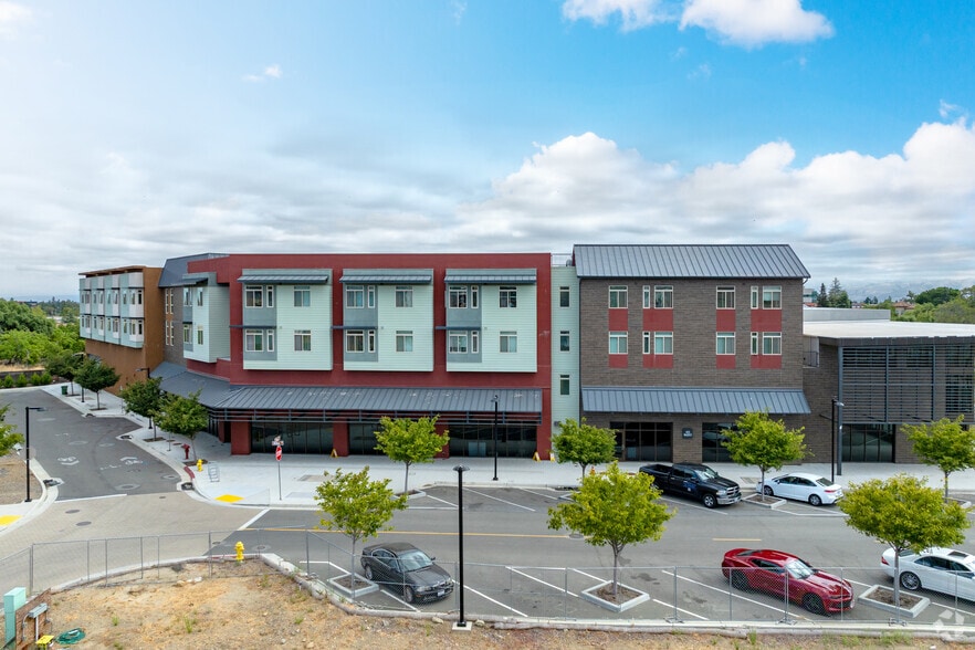 14220 Walker St, Los Gatos, CA for lease - Building Photo - Image 2 of 3